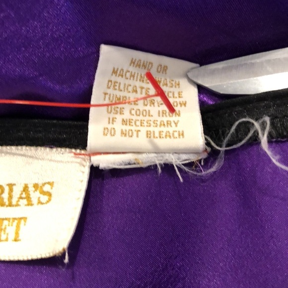 Victoria’s Secret purple with black beaded design long sleeve top pullover M - Picture 11 of 14